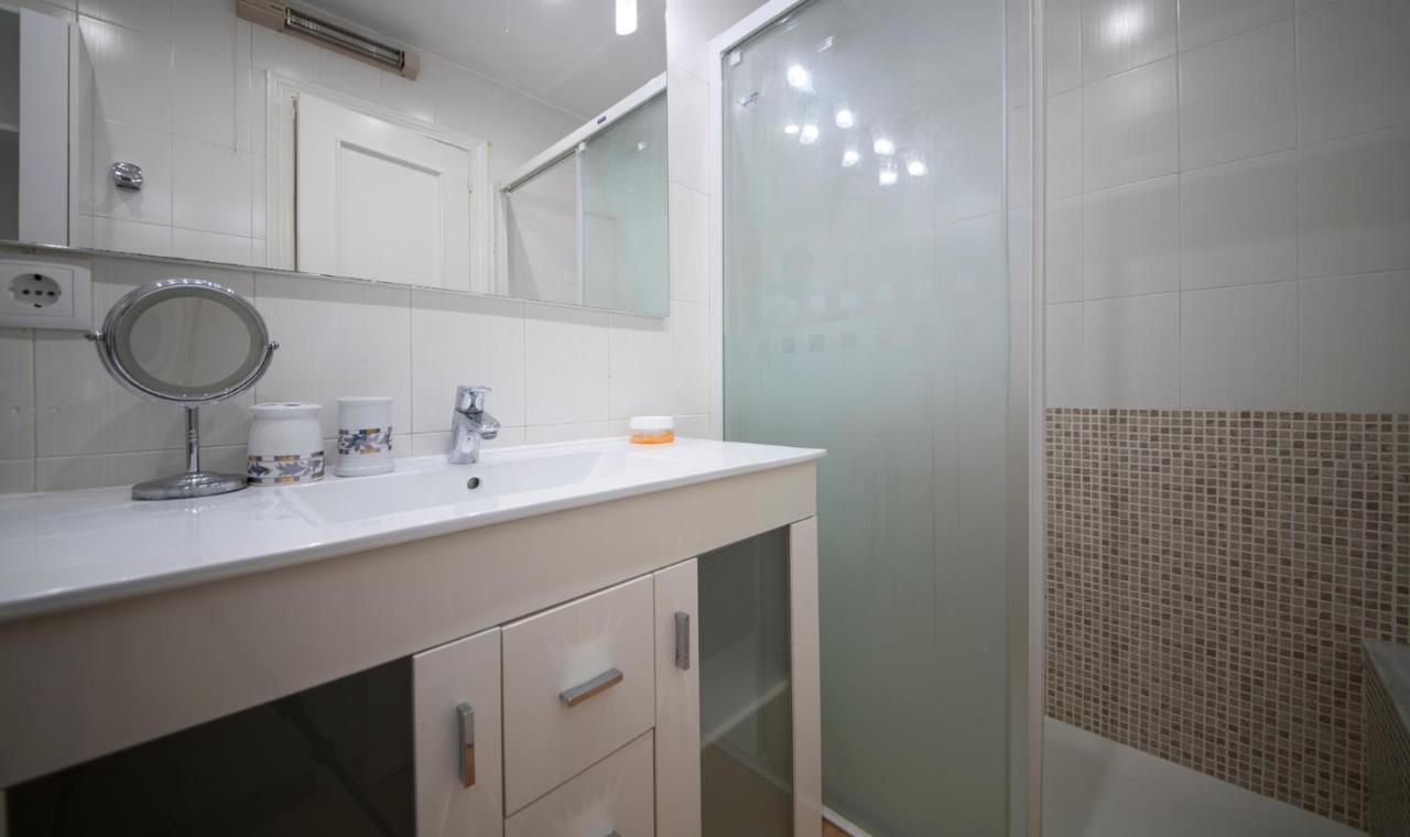 Tarracohomes, Th156 Casa Roser Familiar Y Con Piscina Compartida Tarragona Kültér fotó